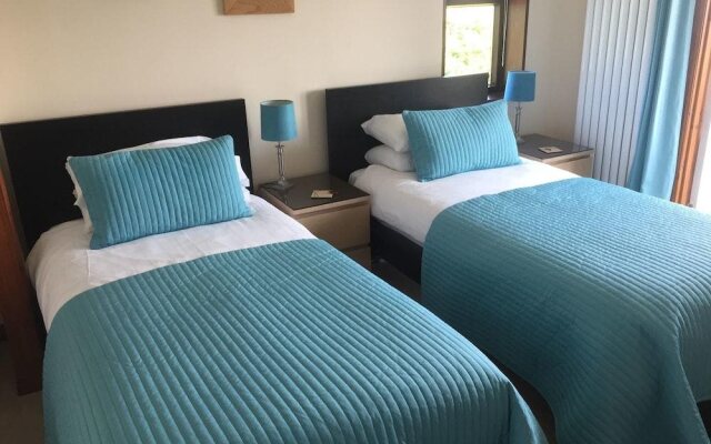 Oak Lodge Bed & Breakfast