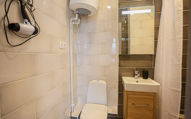 Квартиры у Петровны на улице Июльских Дней 1к1