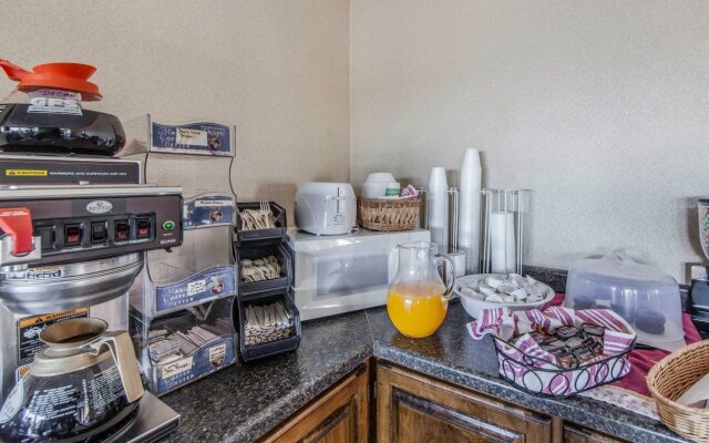 Red Roof Inn Dandridge