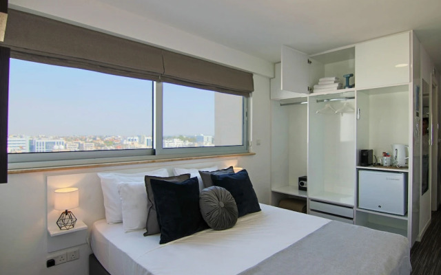 Phaedrus Living Luxury Suite Nicosia 501