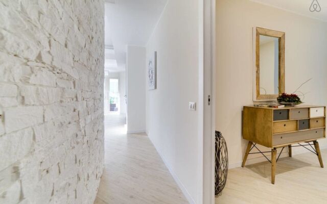 Luxury, Large Flat With Terrace on Vatican Walls