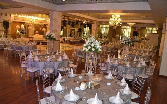 Platinum Hotel