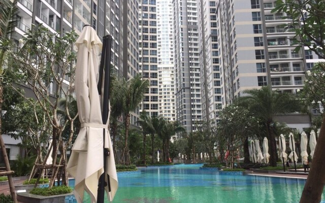 2 BRs Apt at Vinhomes Central Park