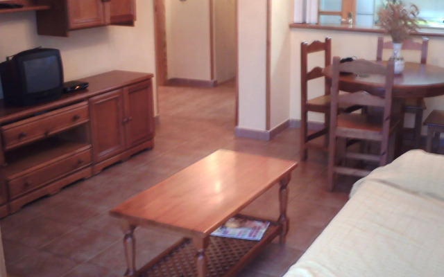 Apartamentos 3000 Escarrilla