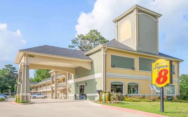 Super 8 by Wyndham Mansfield LA