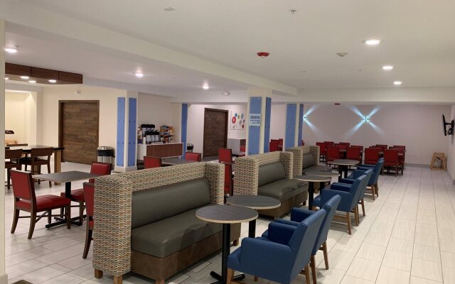 Holiday Inn Express & Suites Gunnison by IHG