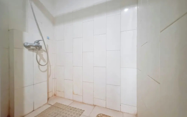 Relaxing And Stylish Studio At Mataram City Apartment