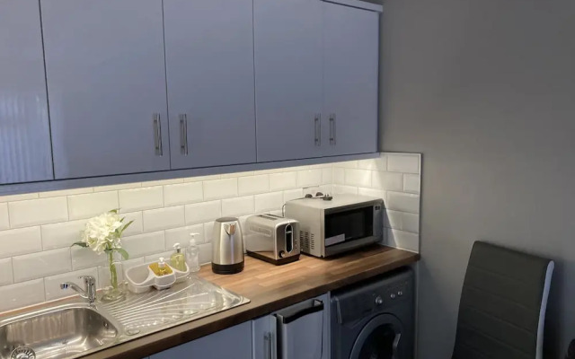 Private Self-contained Annex With Wifi & Parking
