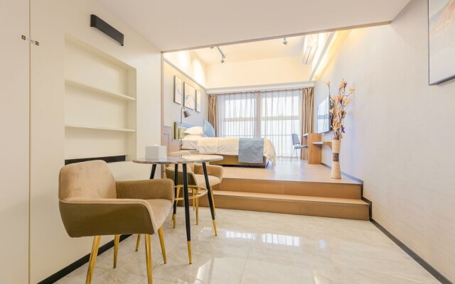 Xizhengjia Apartment Hotel (Guangzhou Financial City Keyun Road subway station store)