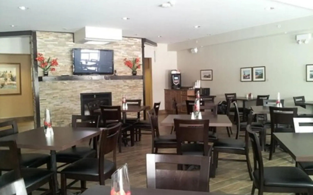 Midland Inn & Suites