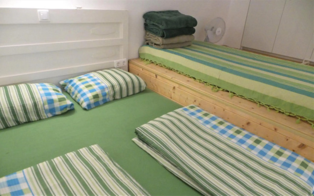 Green Pearl Apartment