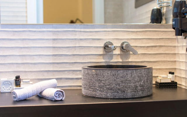 Prima Vista Beachfront Boutique Hotel