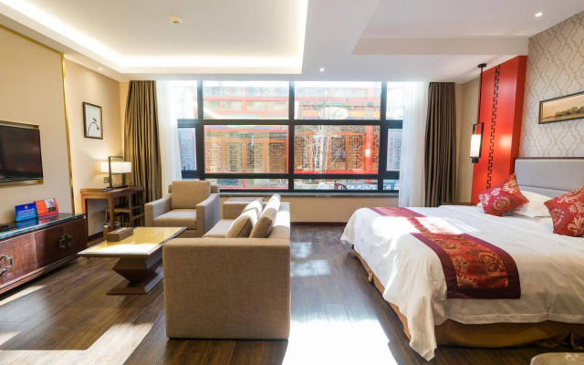 Redwall Hotel
