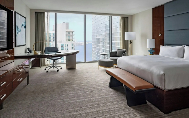 JW Marriott Marquis Miami