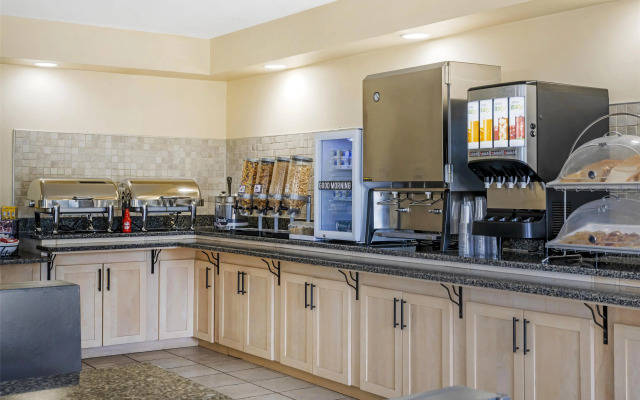 Best Western Plus Woodstock Hotel & Conference Centre