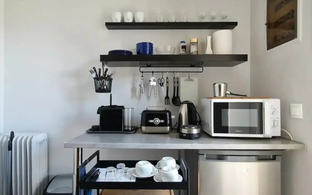 Rooftop Studio Apt - Metro Cholargos - 5 Min Walk