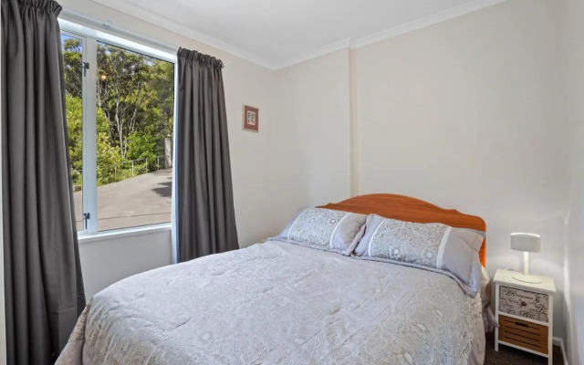Little Unknown Bach at Taka - Takamatua Holiday Unit