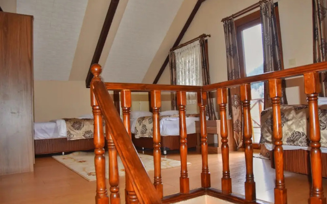Ada Bungalow Hotel