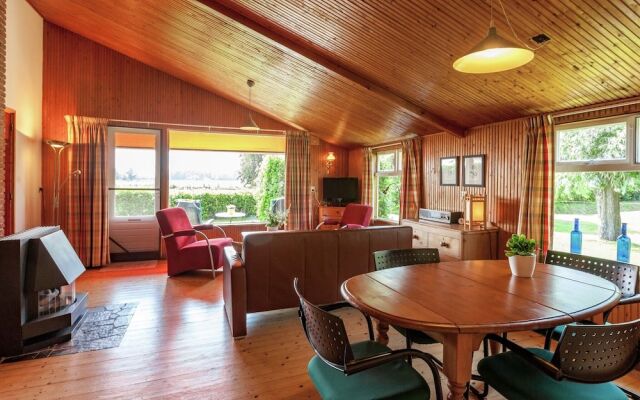 Calm Holiday Home in Burgh-Haamstede Zealand with Garden