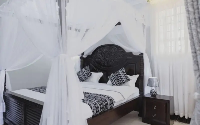 Skyhut Boutique House