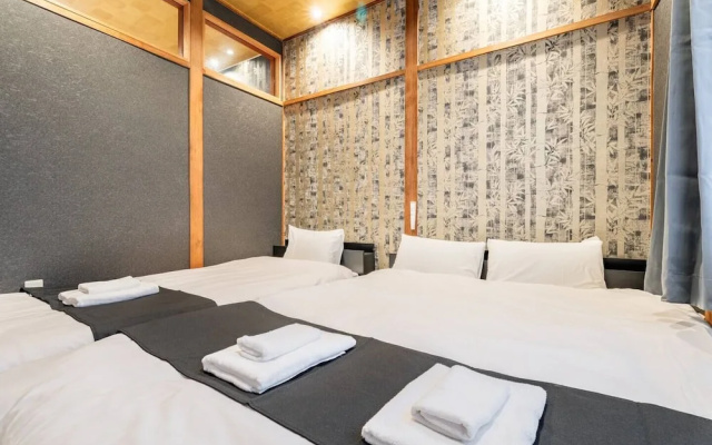 Nishi-Kujo Detached house