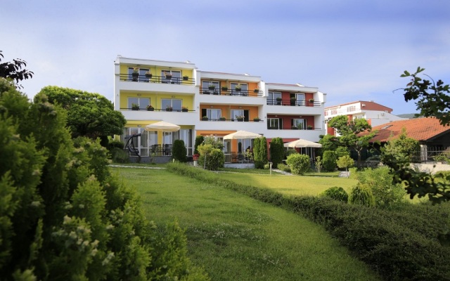 StayInn Rainbow Houses - Private Beach