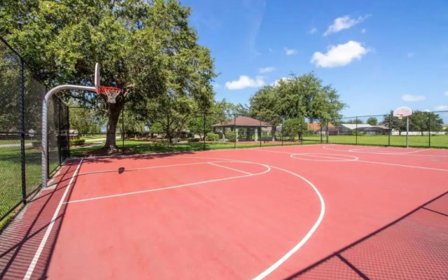 Jasmine Breeze Home for 12