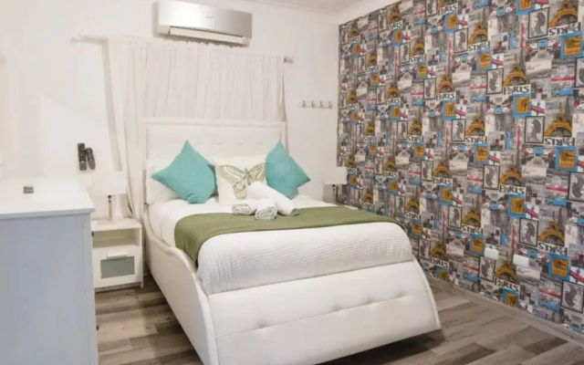8 Bedrooms Penthouse, Jacuzzi & Private Terrace
