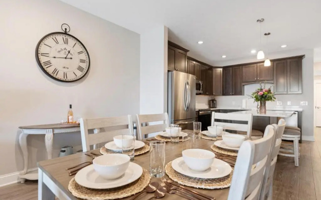 Kasa 539 Bay Street Traverse City