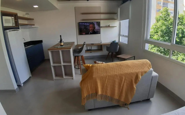 Studio contemporâneo em prédio novíssimo