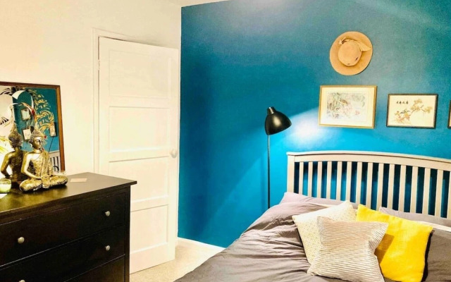 Cosy Classy 2-bed Maisonette, Village nr Newquay