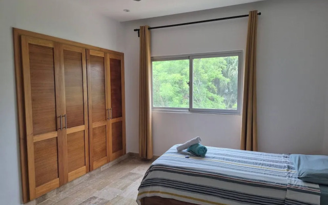 Large 3-bedroom Apartment