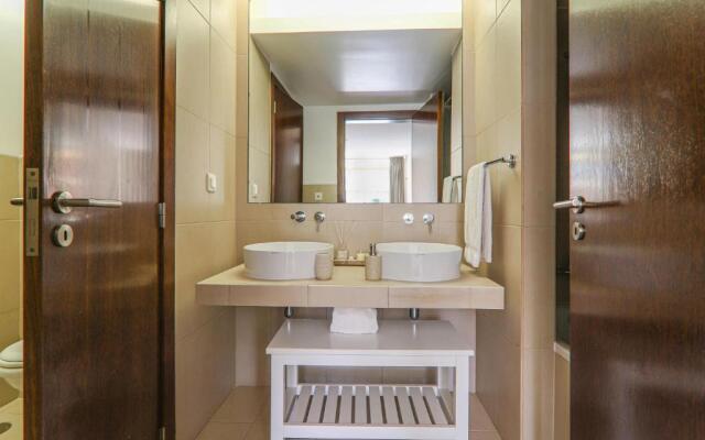 Apartamento Salgados 12C