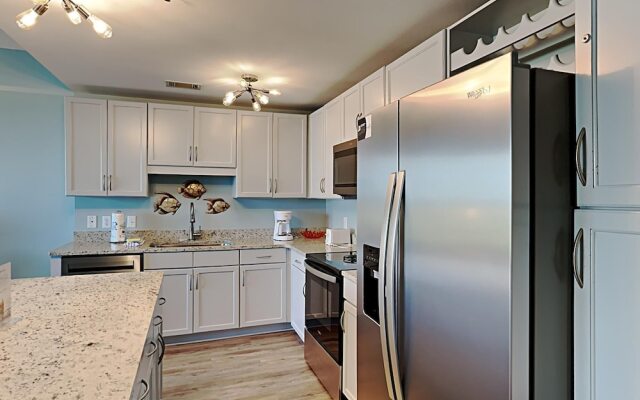 Laketown Wharf #1636