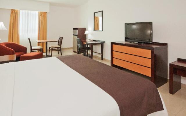 Holiday Inn Express Paraiso Dos Bocas