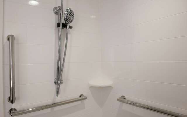 Hampton Inn & Suites Legacy Park-Frisco