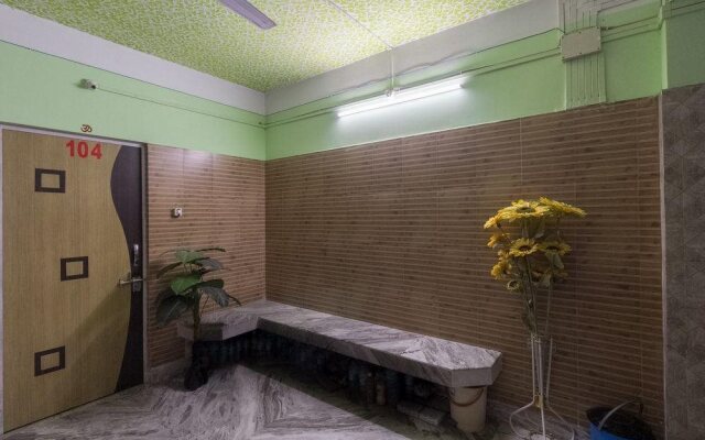 Om Regency By OYO Rooms