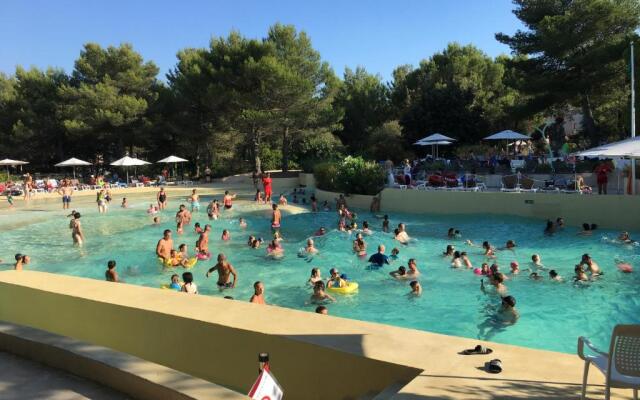 Studio sur le Domaine du Golf de Pont Royal