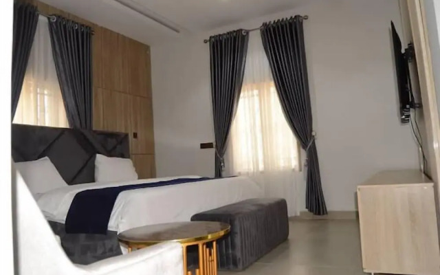 Chexfield Suites and Apartments