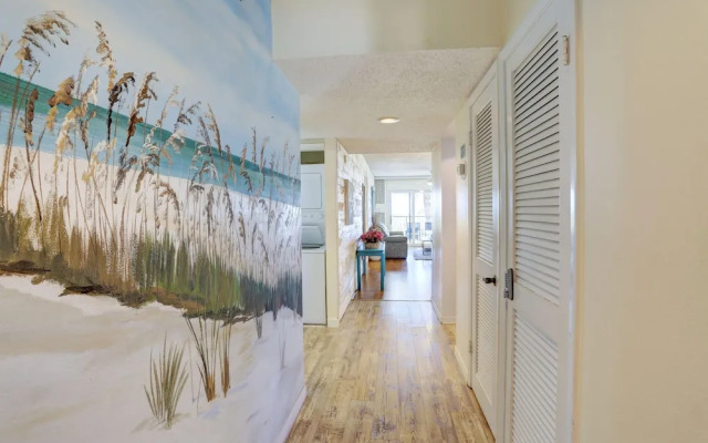 Land's End 11-202 Beach Front