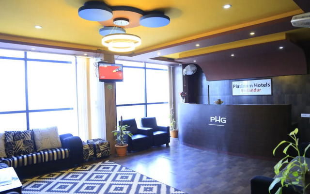 OYO 10335 Platinum Hotel