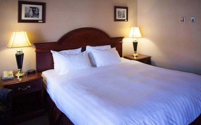 Revelstoke Lodge