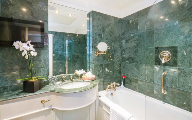 The Egerton House Hotel
