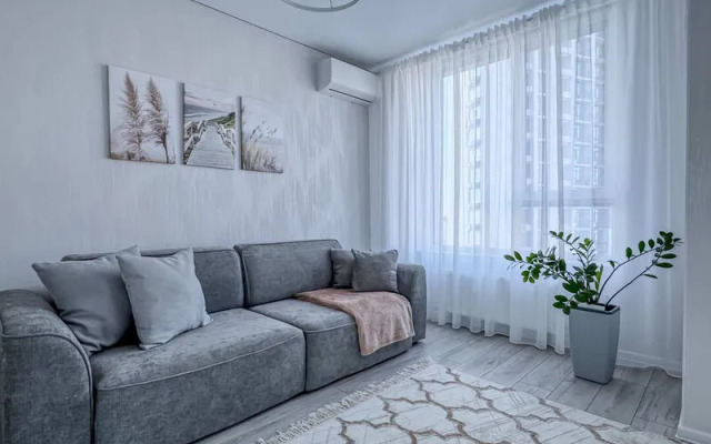 Apartments Green FOX  on str. Bekhtereva, 2B