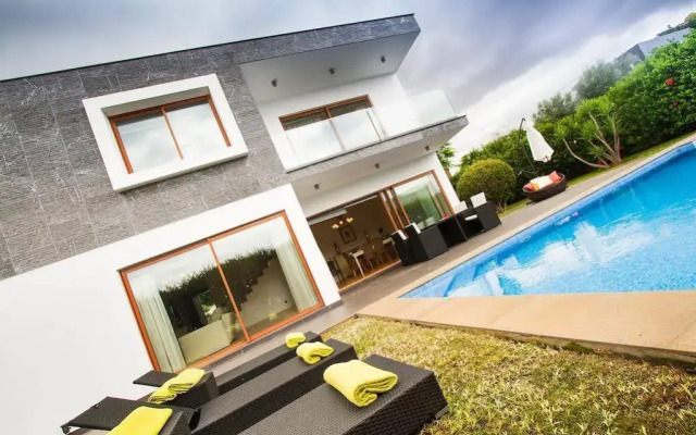 Victoria Villa