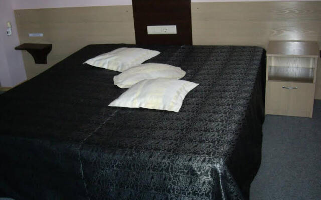 Family Hotel Avramov