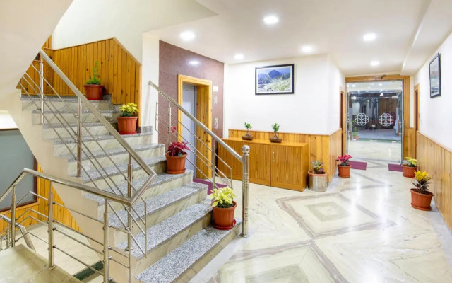 The Posh Hotel near Mall Road with Hassle Free Covered Parking