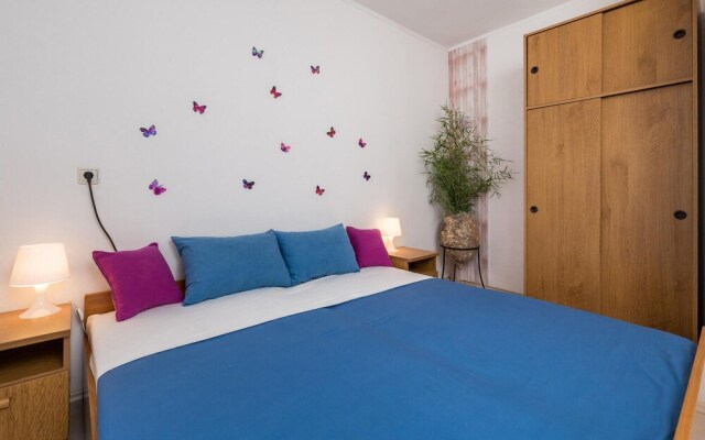 Awesome Apartment in Krk With Wifi and 2 Bedrooms