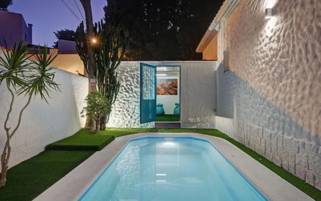 Villas By Seric,15' walking to the beach