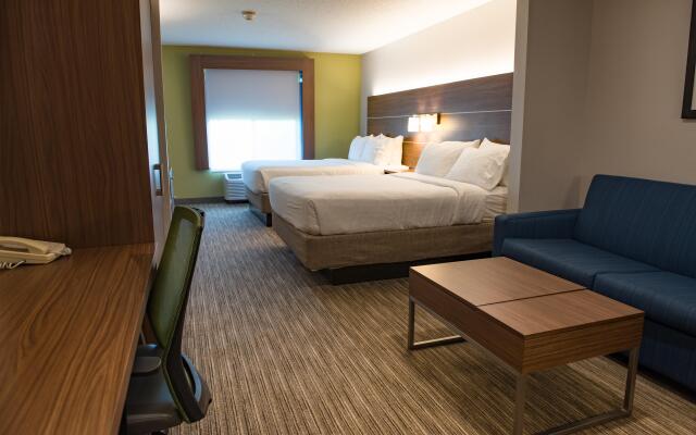 Holiday Inn Express & Suites Elkhart, an IHG Hotel